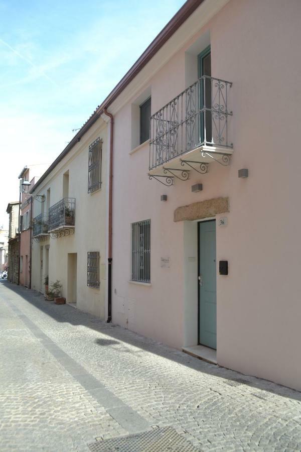 Domo'E Sorres Hotel Olbia Kültér fotó